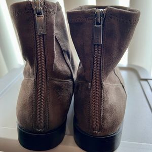 Kenneth Cole size 9 women’s booties